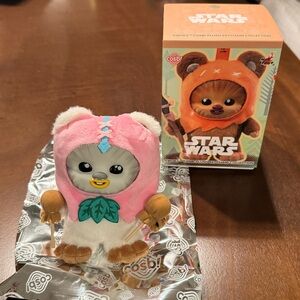 ⭐ Kneesaa — COSBI Ewok Plush Pendant